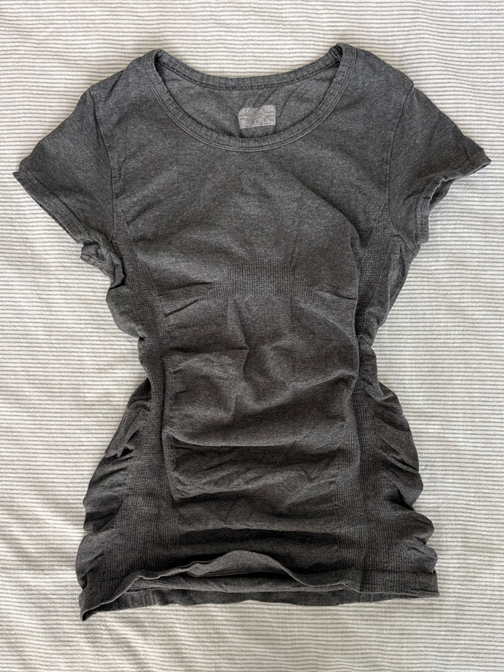 Athleta grey fitted workout top, Size XS